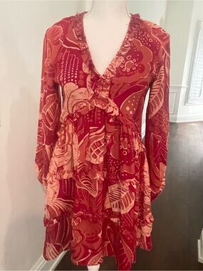 JB by Julie Brown Red and Cream Floral V-Neck Long Sleeve Dress